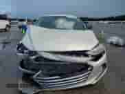 2017 Hyundai Elantra SE с VIN KMHD74LF2HU077716, выставлен на аукционе Copart как лот 68753915 с пробегом 239 227 миль миль и Списание • Salvage title. История ставок и продаж доступна на DreamBid. Изображение 5.