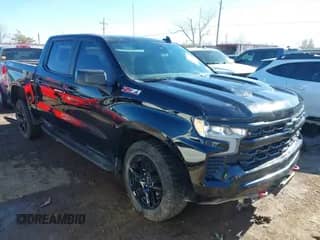 2022 Chevrolet Silverado 1500 LT Trail Boss with VIN 3GCUDFED6NG682616, listed as a IAAI auction lot 41266230 with 27,821 mi miles and . Bid and sale history available at DreamBid. Image 1.