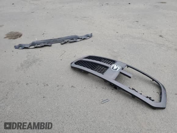 2016 Ram 1500 Express z VIN 3C6RR7KT5GG348855, wystawiony jako Copart lot #68904085 z przebiegiem 136 508 mil mil oraz Szkoda całkowita • Salvage title. Historia ofert i sprzedaży dostępna na DreamBid. Obrazek 12.