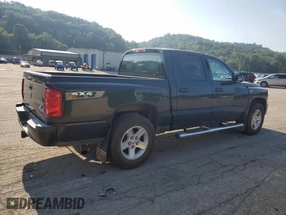 2010 Dodge Dakota Bighorn/Lonestar с VIN 1D7RW3GP2AS218799, выставлен на аукционе Copart как лот 67265575 с пробегом 143 923 миль миль и Чистый • Clean title. История ставок и продаж доступна на DreamBid. Изображение 3.