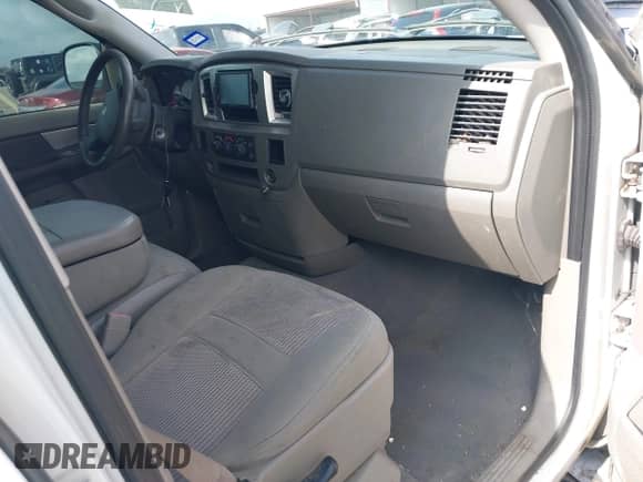 2007 Dodge 1500 SLT with VIN 1D7HA18237S157795, listed as a IAAI auction lot 42718043 with 191,746 mi miles and . Bid and sale history available at DreamBid. Image 5.