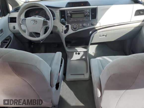 2014 Toyota Sienna L with VIN 5TDZK3DC3ES513772, listed as a Copart auction lot 83977435 with 171,487 mi miles and Clean title. Bid and sale history available at DreamBid. Image 8.