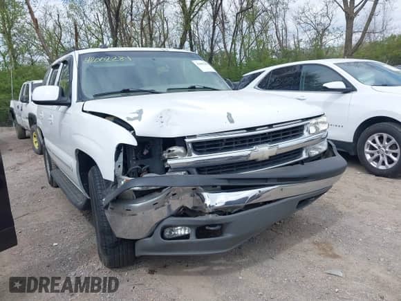 2004 Chevrolet Tahoe LS with VIN 1GNEK13Z04R143782, listed as a IAAI auction lot 42002281 with 285,246 mi miles and . Bid and sale history available at DreamBid. Image 6.