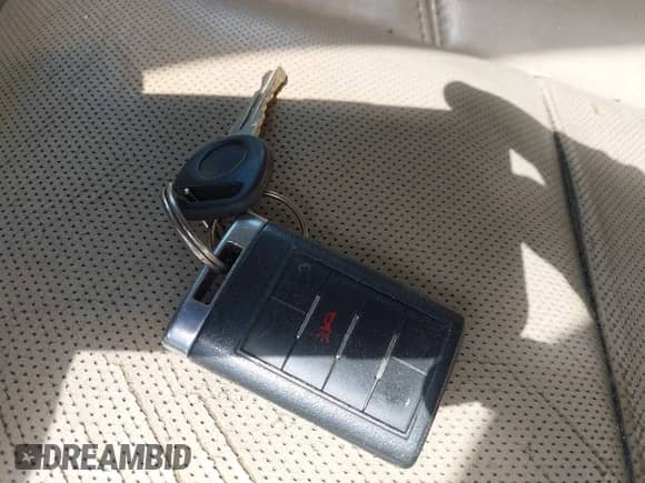 2013 Cadillac Escalade ESV Luxury с VIN 1GYS4HEF1DR228321, выставлен на аукционе IAAI как лот 42536138 с пробегом 160 957 миль миль и . История ставок и продаж доступна на DreamBid. Изображение 11.