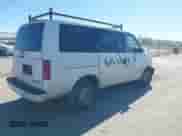 1996 Chevrolet Astro z VIN 1GNDM19W7TB121255, wystawiony jako IAAI lot #41421948 z przebiegiem Nie podano mil oraz . Historia ofert i sprzedaży dostępna na DreamBid. Obrazek 4.