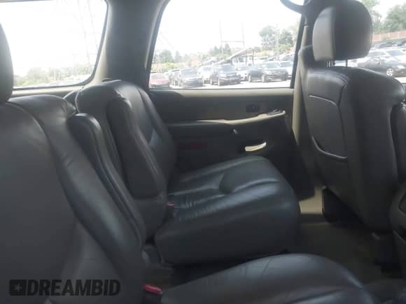 2004 Chevrolet Tahoe LT with VIN 1GNEK13T64J202277, listed as a IAAI auction lot 42670226 with 153,969 mi miles and . Bid and sale history available at DreamBid. Image 8.