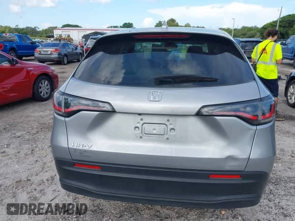 2024 Honda HR-V LX с VIN 3CZRZ1H31RM760671, выставлен на аукционе IAAI как лот 43028171 с пробегом 50 667 миль миль и . История ставок и продаж доступна на DreamBid. Изображение 16.