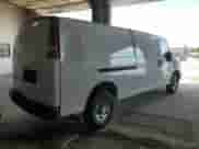 2023 Chevrolet Express Cargo z VIN 1GCWGBFP1P1249384, wystawiony jako Copart lot #64176105 z przebiegiem Nie podano mil oraz Szkoda całkowita • Salvage title. Historia ofert i sprzedaży dostępna na DreamBid. Obrazek 3.
