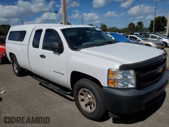 2013 Chevrolet Silverado 1500 Work Truck with VIN 1GCRCPE04DZ157807, listed as a Copart auction lot 75569584 with 102,747 mi miles and Salvage title. Bid and sale history available at DreamBid. Image 4.