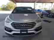 2017 Hyundai Santa Fe 2.4L z VIN 5XYZT3LB1HG496347, wystawiony jako IAAI lot #43306805 z przebiegiem 126 233 mil mil oraz . Historia ofert i sprzedaży dostępna na DreamBid. Obrazek 13.