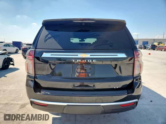 2021 Chevrolet Tahoe LT z VIN 1GNSCNKD1MR267461, wystawiony jako Copart lot #86472485 z przebiegiem 99 557 mil mil oraz Szkoda całkowita • Salvage title. Historia ofert i sprzedaży dostępna na DreamBid. Obrazek 6.