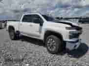 2024 Chevrolet Silverado 2500HD LT z VIN 2GC4YNEY6R1272978, wystawiony jako Copart lot #80916195 z przebiegiem 38 181 mil mil oraz Szkoda całkowita • Salvage title. Historia ofert i sprzedaży dostępna na DreamBid. Obrazek 4.
