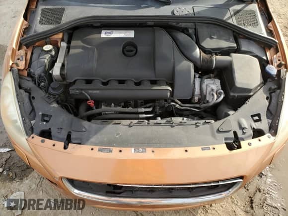 2012 Volvo S60 T6 with VIN YV1902FH8C2024792, listed as a Copart auction lot 43811995 with 189,057 mi miles and Salvage title. Bid and sale history available at DreamBid. Image 11.