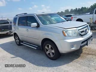 2010 Honda Pilot EX with VIN 5FNYF3H43AB012981, listed as a IAAI auction lot 42797106 with 209,732 mi miles and . Bid and sale history available at DreamBid. Image 1.