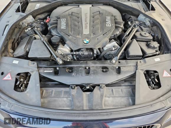 2012 BMW 7 Series 750Li xDrive с VIN WBAKC8C53CC435844, выставлен на аукционе Copart как лот 82722855 с пробегом 103 206 миль миль и Чистый • Clean title. История ставок и продаж доступна на DreamBid. Изображение 11.