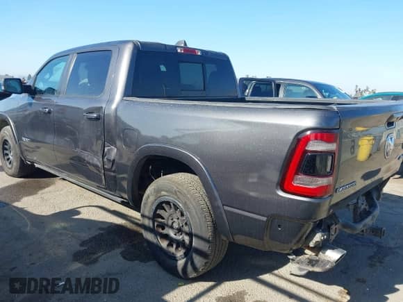 2019 Ram 1500 Laramie z VIN 1C6SRFJT4KN888646, wystawiony jako IAAI lot #43163494 z przebiegiem 109 262 mil mil oraz . Historia ofert i sprzedaży dostępna na DreamBid. Obrazek 6.