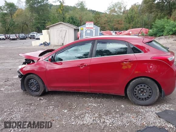 2017 Hyundai Elantra с VIN KMHD35LH1HU363608, выставлен на аукционе IAAI как лот 43282144 с пробегом 106 990 миль миль и . История ставок и продаж доступна на DreamBid. Изображение 14.