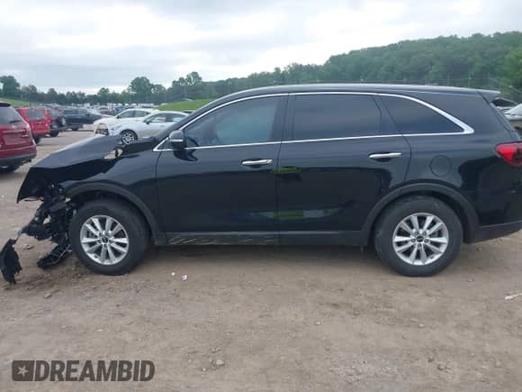 2020 Kia Sorento LX с VIN 5XYPG4A37LG711638, выставлен на аукционе IAAI как лот 42209693 с пробегом 38 007 миль миль и . История ставок и продаж доступна на DreamBid. Изображение 13.