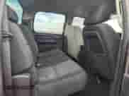 2010 Chevrolet Silverado 2500HD LT z VIN 1GC4KXB66AF133737, wystawiony jako Copart lot #84300895 z przebiegiem Nie podano mil oraz Szkoda całkowita • Salvage title. Historia ofert i sprzedaży dostępna na DreamBid. Obrazek 10.