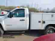 2012 Chevrolet Silverado 2500HD Work Truck z VIN 1GB0KVCG3CZ158501, wystawiony jako IAAI lot #42049034 z przebiegiem 186 238 mil mil oraz . Historia ofert i sprzedaży dostępna na DreamBid. Obrazek 14.