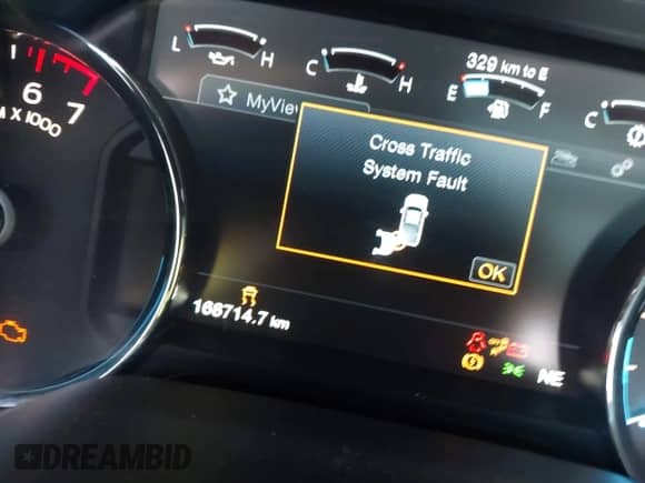 2018 Ford F-150 XL z VIN 1FTEW1E53JFB89708, wystawiony jako IAAI lot #43303196 z przebiegiem 168 714 mil mil oraz . Historia ofert i sprzedaży dostępna na DreamBid. Obrazek 7.