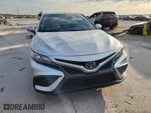 2023 Toyota Camry SE with VIN 4T1G11AK1PU807109, listed as a Copart auction lot 84289165 with 34,015 mi miles and Salvage title. Bid and sale history available at DreamBid. Image 5.