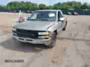 2002 Chevrolet Silverado 1500 LS с VIN 2GCEC19T121299523, выставлен на аукционе IAAI как лот 42681962 с пробегом Не указан миль и . История ставок и продаж доступна на DreamBid. Изображение 2.
