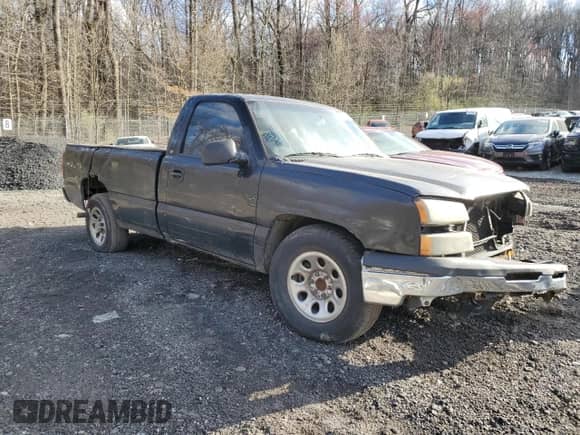 2005 Chevrolet Silverado 1500 z VIN 1GCEC14X05Z224219, wystawiony jako Copart lot #49984315 z przebiegiem Nie podano mil oraz Szkoda całkowita • Salvage title. Historia ofert i sprzedaży dostępna na DreamBid. Obrazek 4.