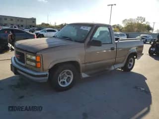 1997 GMC Sierra 1500 SL с VIN 1GTEC14W7VZ503500, выставлен на аукционе Copart как лот 77563774 с пробегом 172 780 миль миль и Чистый • Clean title. История ставок и продаж доступна на DreamBid. Изображение 1.