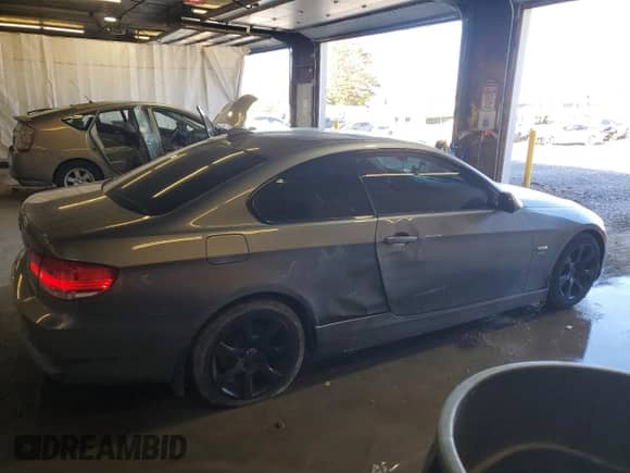 2009 BMW 3 Series 328i xDrive с VIN WBAWV53589PF95572, выставлен на аукционе Copart как лот 86241455 с пробегом 96 557 миль миль и Списание • Salvage title. История ставок и продаж доступна на DreamBid. Изображение 3.