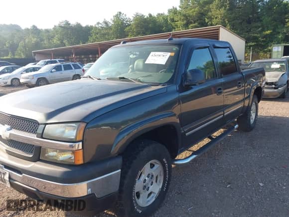 2005 Chevrolet Silverado 1500 LS with VIN 2GCEK13T551106726, listed as a IAAI auction lot 42658787 with Not provided miles and . Bid and sale history available at DreamBid. Image 2.
