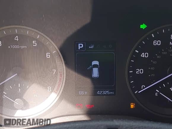 2017 Hyundai Tucson SE z VIN KM8J3CA41HU500554, wystawiony jako IAAI lot #43159301 z przebiegiem 42 325 mil mil oraz . Historia ofert i sprzedaży dostępna na DreamBid. Obrazek 15.