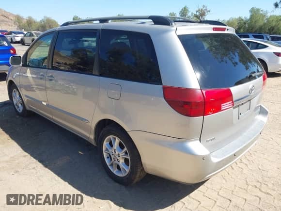 2004 Toyota Sienna XLE z VIN 5TDZA22C24S122885, wystawiony jako IAAI lot #42719817 z przebiegiem 176 650 mil mil oraz . Historia ofert i sprzedaży dostępna na DreamBid. Obrazek 3.