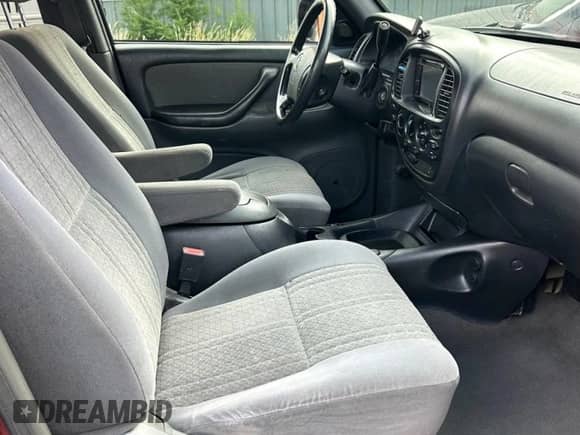 2004 Toyota Tundra SR5 z VIN 5TBDT44194S455444, wystawiony jako Copart lot #90129435 z przebiegiem 228 204 mil mil oraz Czysty tytuł • Clean title. Historia ofert i sprzedaży dostępna na DreamBid. Obrazek 5.