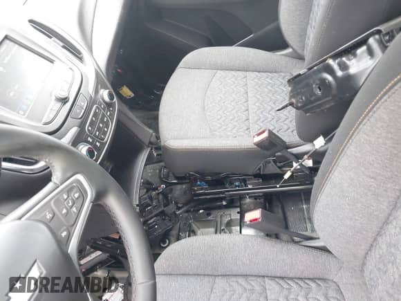 2023 Chevrolet Equinox LT z VIN 3GNAXUEG1PL106023, wystawiony jako IAAI lot #42973300 z przebiegiem 7 999 mil mil oraz . Historia ofert i sprzedaży dostępna na DreamBid. Obrazek 17.