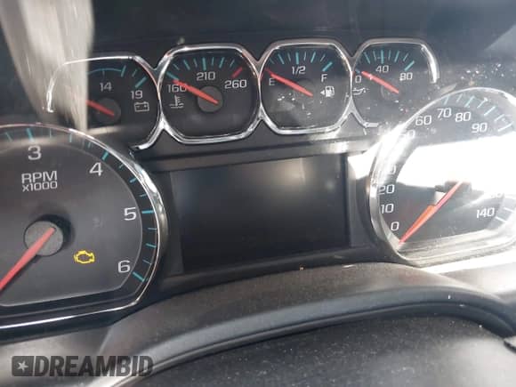 2018 GMC Sierra 1500 SLT z VIN 3GTP1NEC7JG332428, wystawiony jako IAAI lot #43496885 z przebiegiem Nie podano mil oraz . Historia ofert i sprzedaży dostępna na DreamBid. Obrazek 7.