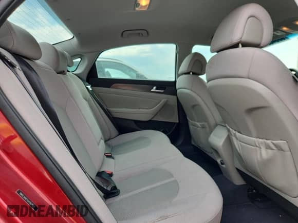 2016 Hyundai Sonata Limited с VIN 5NPE34AF1GH267927, выставлен на аукционе Copart как лот 82543635 с пробегом 103 030 миль миль и Чистый • Clean title. История ставок и продаж доступна на DreamBid. Изображение 10.