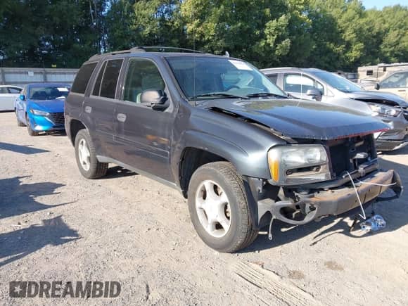2006 Chevrolet TrailBlazer LT with VIN 1GNDT13S662336722, listed as a IAAI auction lot 43016853 with 112,147 mi miles and . Bid and sale history available at DreamBid. Image 1.