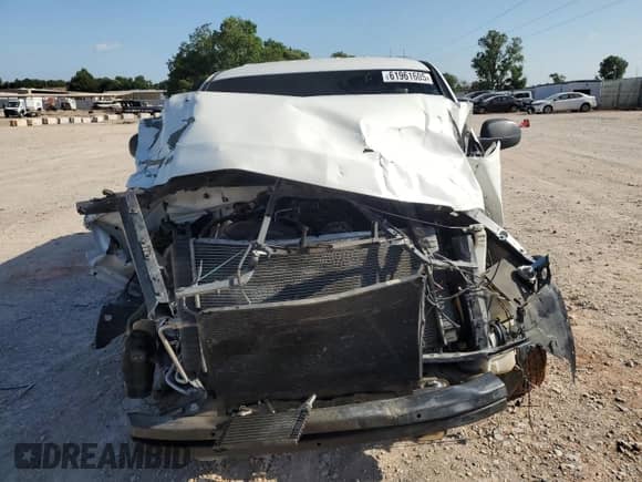 2010 Chevrolet Tahoe LS z VIN 1GNMCAE03AR224634, wystawiony jako Copart lot #61961605 z przebiegiem Nie podano mil oraz Szkoda całkowita • Salvage title. Historia ofert i sprzedaży dostępna na DreamBid. Obrazek 5.