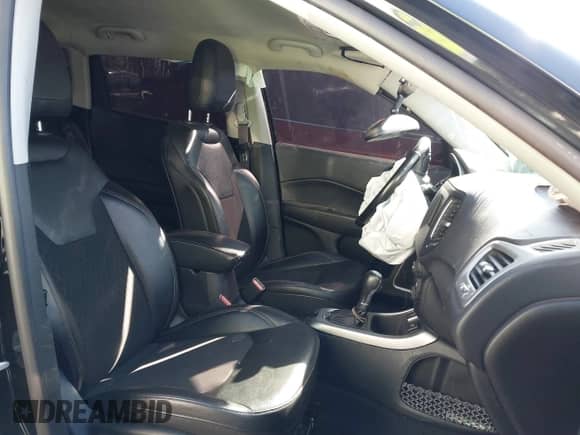 2021 Jeep Compass Altitude with VIN 3C4NJCBB0MT542758, listed as a IAAI auction lot 41624765 with Not provided miles and . Bid and sale history available at DreamBid. Image 5.