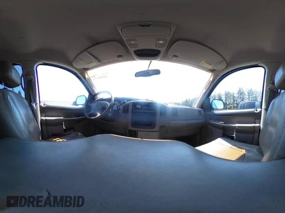 2002 Dodge 1500 с VIN 1D7HA18Z22S667741, выставлен на аукционе IAAI как лот 42390130 с пробегом 219 371 миль миль и . История ставок и продаж доступна на DreamBid. Изображение 18.