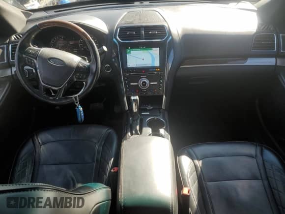 2017 Ford Explorer Platinum z VIN 1FM5K8HT2HGB67990, wystawiony jako Copart lot #90279465 z przebiegiem 143 141 mil mil oraz Czysty tytuł • Clean title. Historia ofert i sprzedaży dostępna na DreamBid. Obrazek 8.