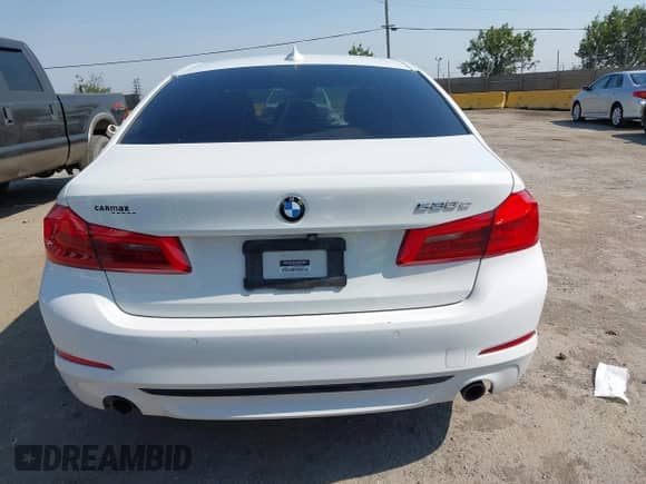 2019 BMW 5 Series 530e with VIN WBAJA9C51KB399759, listed as a IAAI auction lot 42685167 with Not provided miles and . Bid and sale history available at DreamBid. Image 17.
