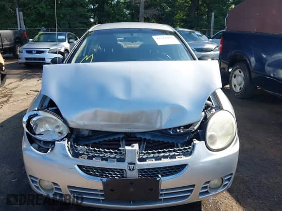 2004 Dodge Neon SXT with VIN 1B3ES56C14D543467, listed as a IAAI auction lot 42522440 with 85,180 mi miles and . Bid and sale history available at DreamBid. Image 12.