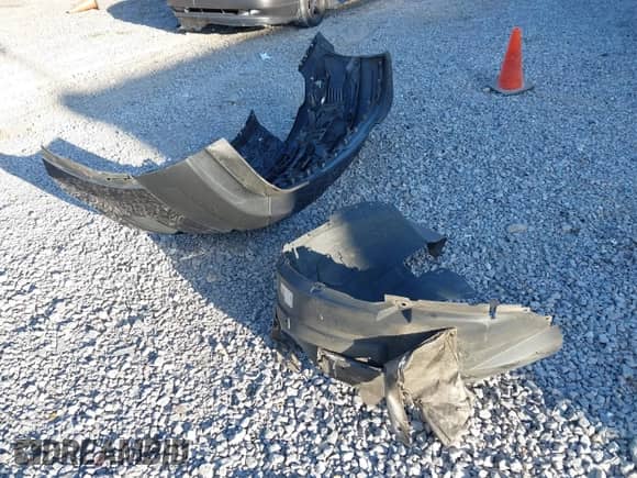 2018 Ford Explorer XLT с VIN 1FM5K8D80JGB26684, выставлен на аукционе IAAI как лот 43344742 с пробегом 169 039 миль миль и . История ставок и продаж доступна на DreamBid. Изображение 12.