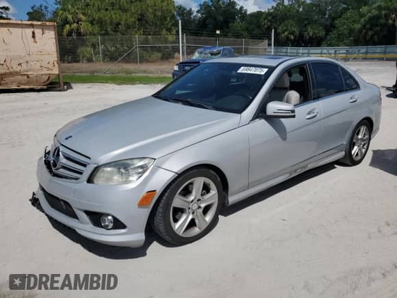 2010 Mercedes-Benz C 300 Sport с VIN WDDGF5EB9AR094712, выставлен на аукционе Copart как лот 69847075 с пробегом 96 022 миль миль и Списание • Salvage title. История ставок и продаж доступна на DreamBid. Изображение 1.