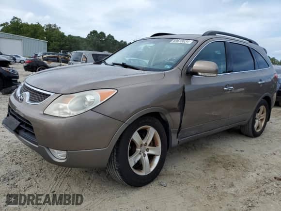 2010 Hyundai Veracruz Limited с VIN KM8NU4CC8AU135756, выставлен на аукционе Copart как лот 69673634 с пробегом 198 082 миль миль и Списание • Salvage title. История ставок и продаж доступна на DreamBid. Изображение 1.