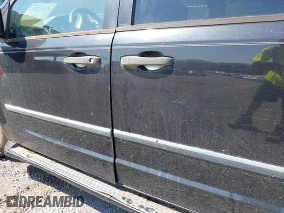 2008 Dodge Grand Caravan SE с VIN 1D8HN44H78B181742, выставлен на аукционе IAAI как лот 42632203 с пробегом 171 758 миль миль и . История ставок и продаж доступна на DreamBid. Изображение 15.