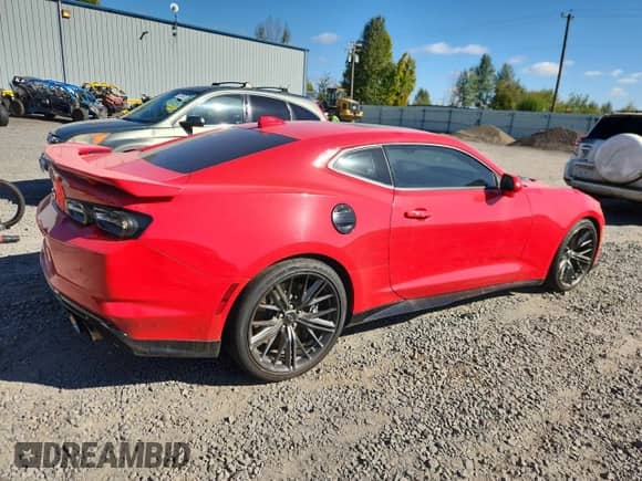 2022 Chevrolet Camaro ZL1 z VIN 1G1FK1R69N0102866, wystawiony jako Copart lot #81213775 z przebiegiem 7 976 mil mil oraz Czysty tytuł • Clean title. Historia ofert i sprzedaży dostępna na DreamBid. Obrazek 3.