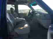 2003 Chevrolet Tahoe LT z VIN 1GNEC13Z23R186855, wystawiony jako IAAI lot #41488749 z przebiegiem 314 270 mil mil oraz . Historia ofert i sprzedaży dostępna na DreamBid. Obrazek 5.